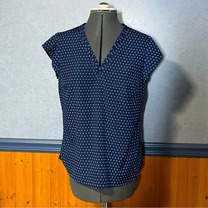 🔥3 for $15 Sale- Tommy Hilfiger cap sleeve blouse size M